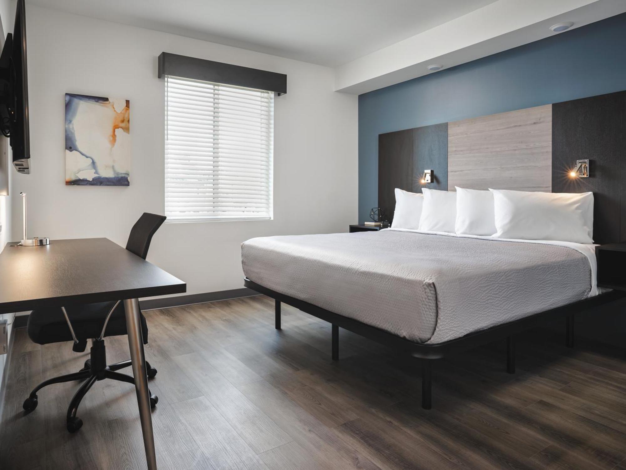 Stayapt Suites Atlanta-Newnan Bagian luar foto
