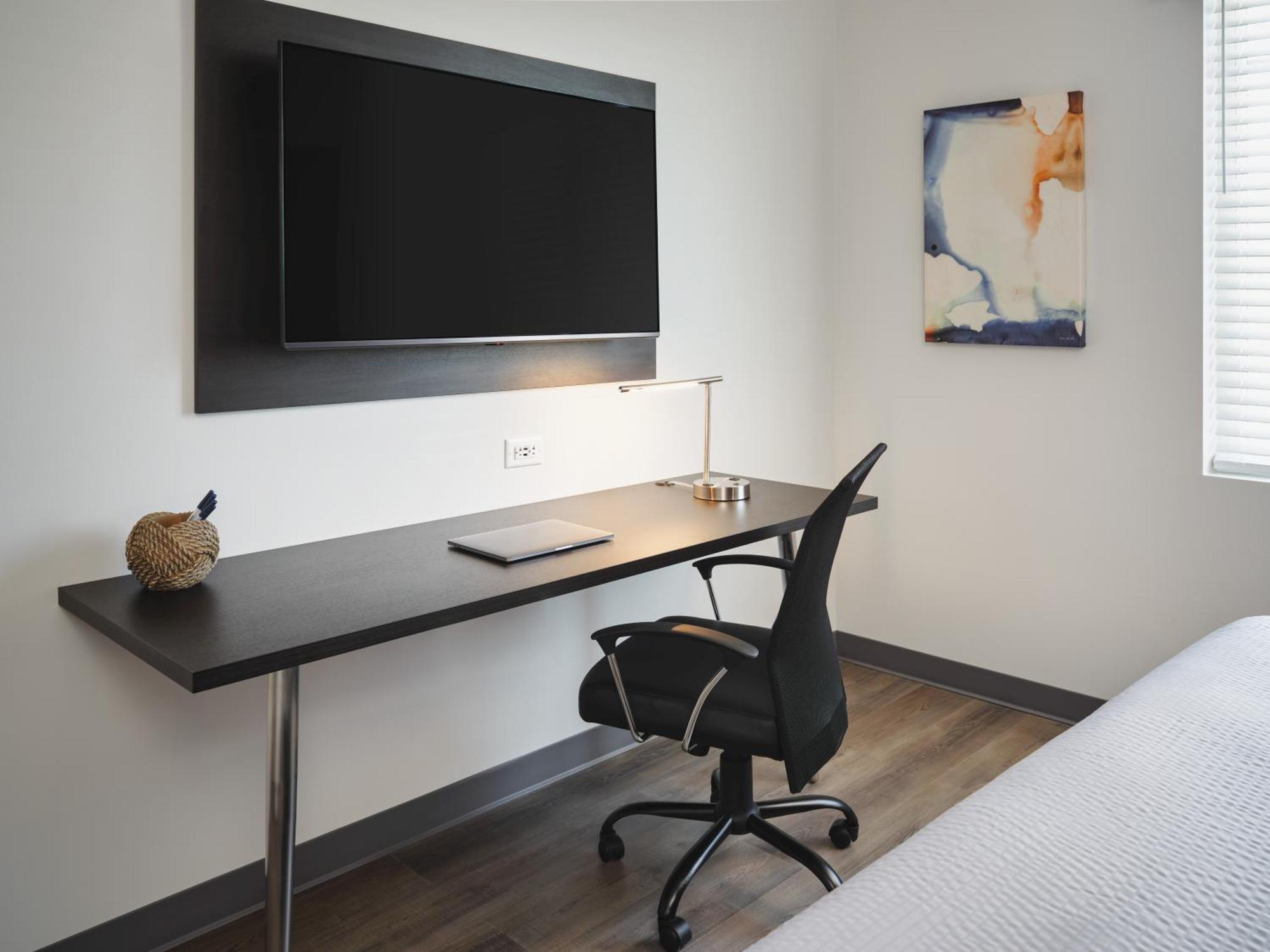 Stayapt Suites Atlanta-Newnan Bagian luar foto